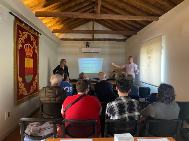 Jornada sobre energías renovables en Burguillos de Toledo, enero 2025